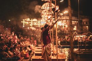 Night Showers and Social Exhaustion: Why Evening Bathing Signals Deep Fatigue